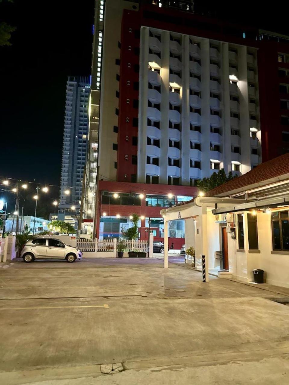 Ardour Lodge "A" Wing Tanjung Bungah  Exterior photo
